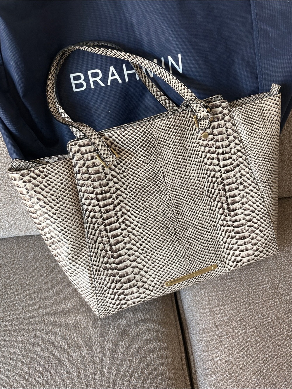 ❤️❤️ Brahmin Snake-Embossed Tote in Cream and Dark Brown - Picture 13 of 14